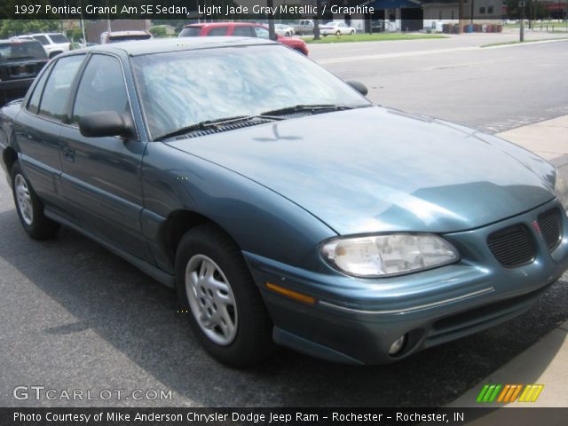 1997 Pontiac Grand Am SE Sedan in Light Jade Gray Metallic