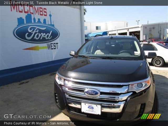 2013 Ford Edge SE in Tuxedo Black Metallic