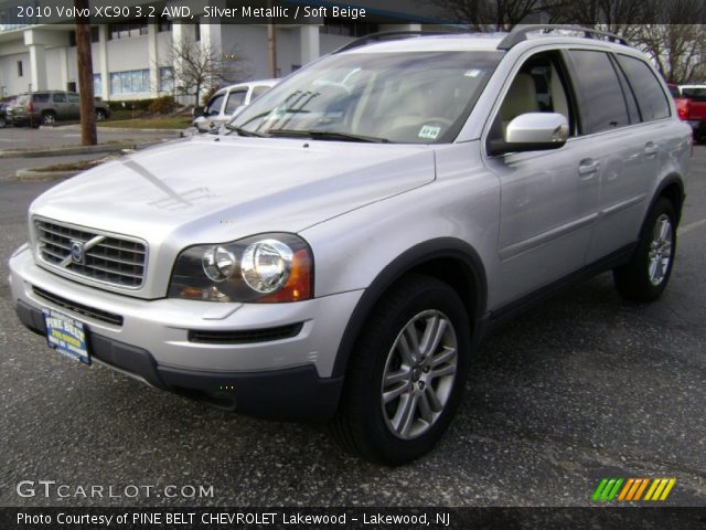 2010 Volvo XC90 3.2 AWD in Silver Metallic