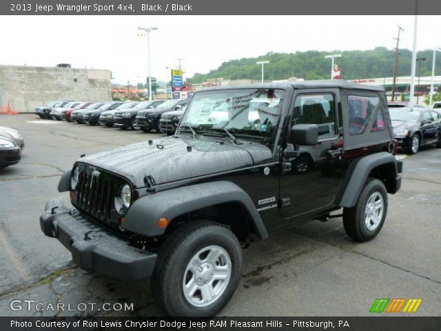 2013 Jeep Wrangler Sport 4x4 in Black