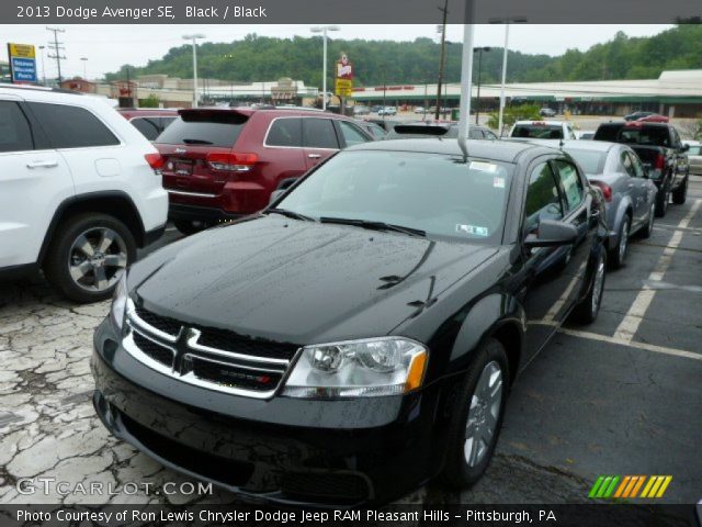 2013 Dodge Avenger SE in Black