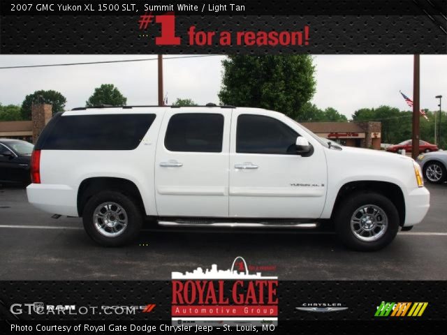 2007 GMC Yukon XL 1500 SLT in Summit White