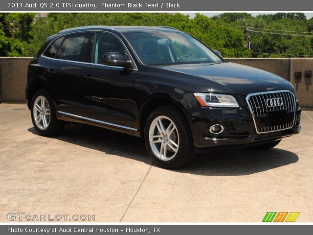 2013 Audi Q5 2.0 TFSI quattro in Phantom Black Pearl