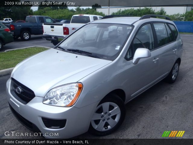 2009 Kia Rondo LX in Bright Silver