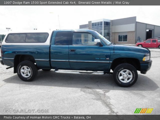 1997 Dodge Ram 1500 Sport Extended Cab 4x4 in Emerald Green Metallic