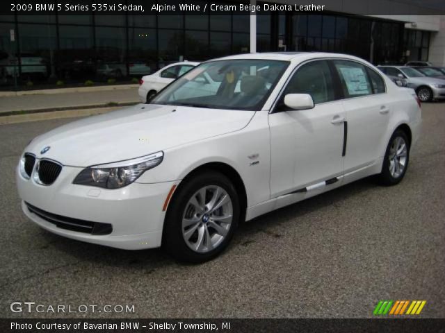 2009 BMW 5 Series 535xi Sedan in Alpine White