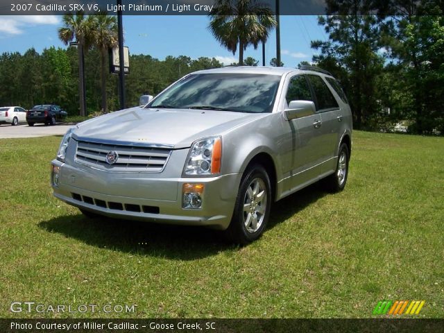 2007 Cadillac SRX V6 in Light Platinum