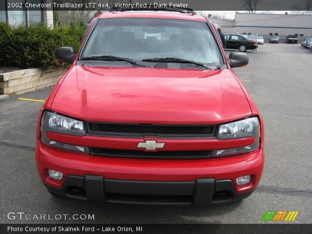 2002 Chevrolet TrailBlazer LTZ 4x4 in Victory Red
