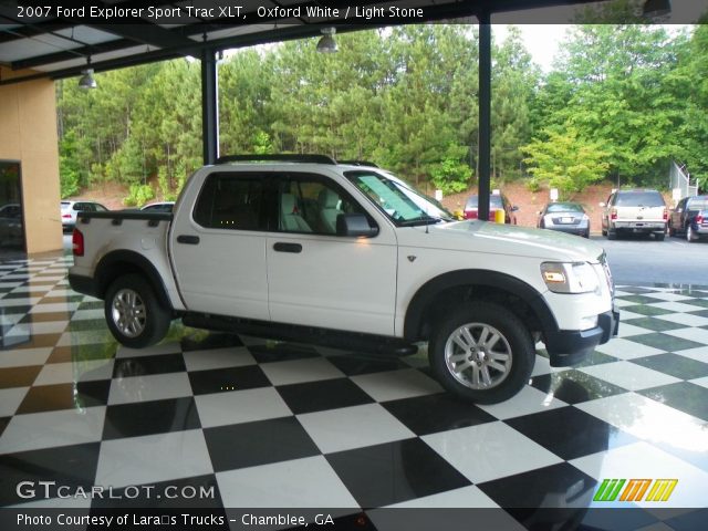 2007 Ford Explorer Sport Trac XLT in Oxford White