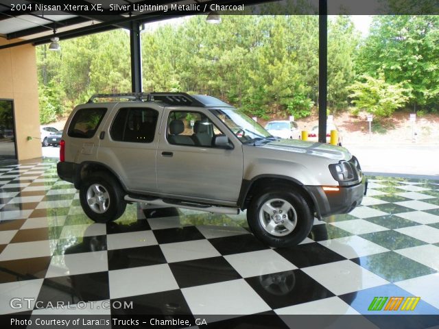 2004 Nissan Xterra XE in Silver Lightning Metallic