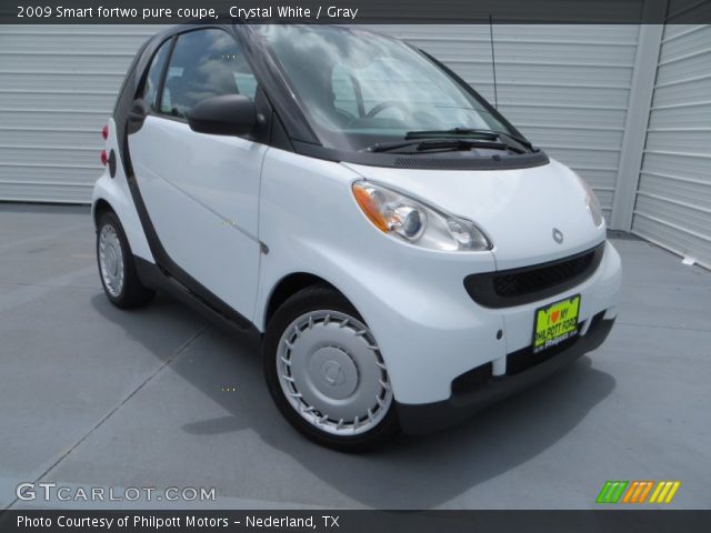 2009 Smart fortwo pure coupe in Crystal White