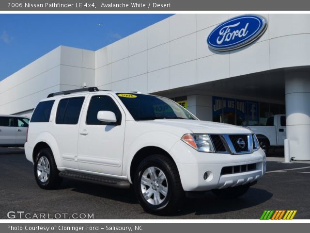 2006 Nissan Pathfinder LE 4x4 in Avalanche White