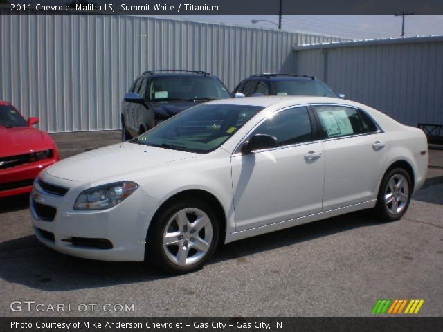 2011 Chevrolet Malibu LS in Summit White