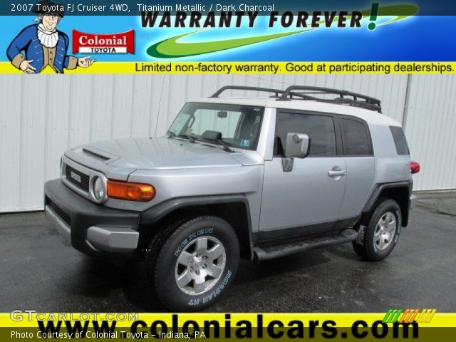 2007 Toyota FJ Cruiser 4WD in Titanium Metallic
