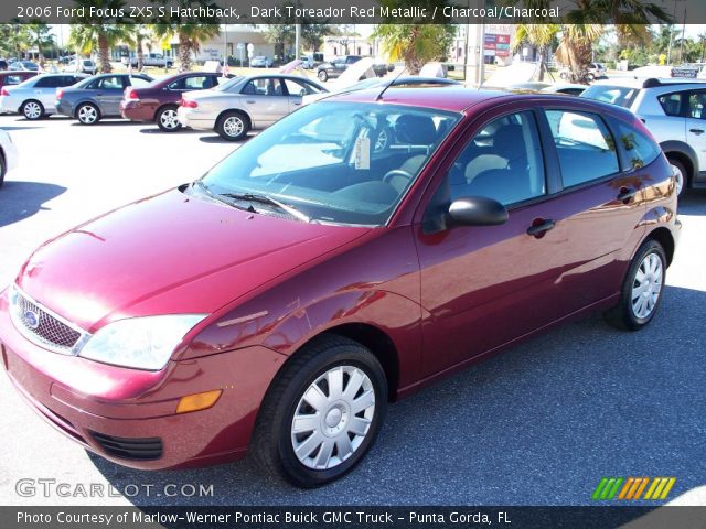 2006 Ford Focus ZX5 S Hatchback in Dark Toreador Red Metallic