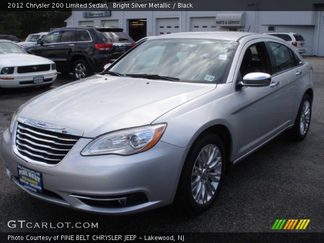 2012 Chrysler 200 Limited Sedan in Bright Silver Metallic