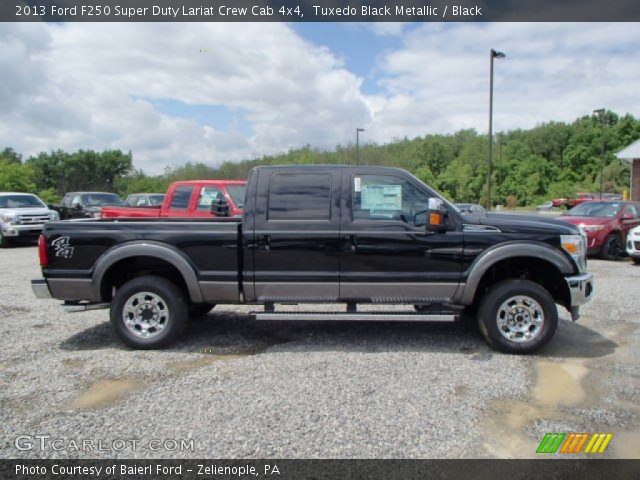 2013 Ford F250 Super Duty Lariat Crew Cab 4x4 in Tuxedo Black Metallic