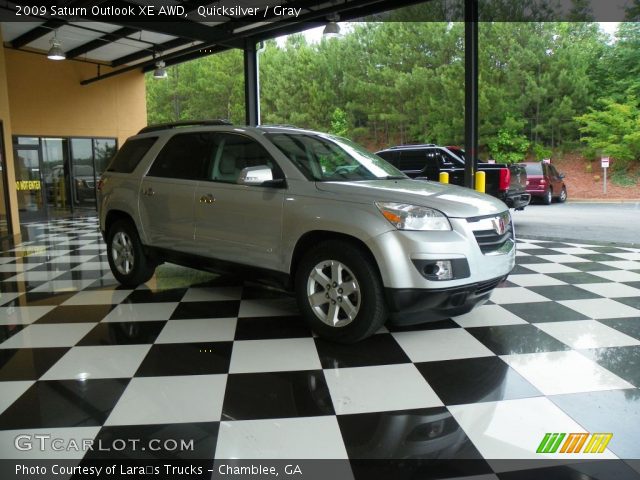 2009 Saturn Outlook XE AWD in Quicksilver