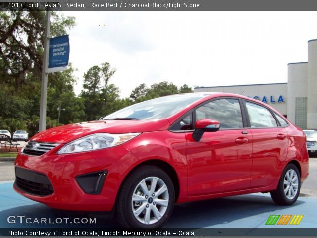 2013 Ford Fiesta SE Sedan in Race Red