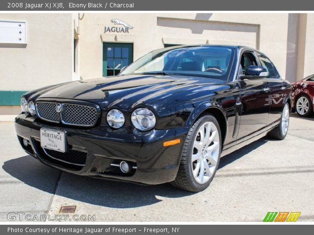 2008 Jaguar XJ XJ8 in Ebony Black