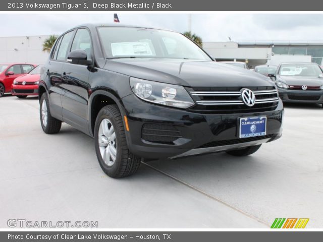 2013 Volkswagen Tiguan S in Deep Black Metallic