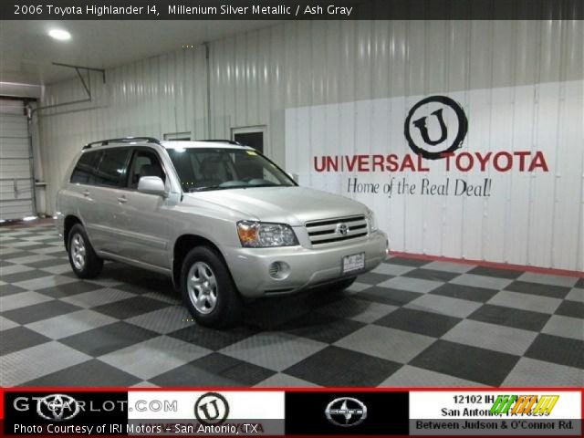 2006 Toyota Highlander I4 in Millenium Silver Metallic