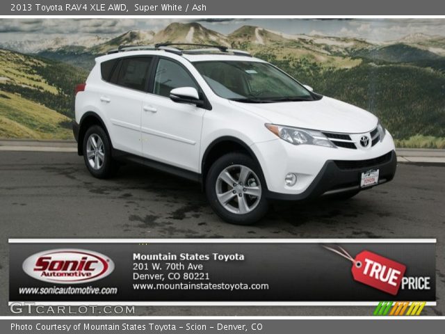 2013 Toyota RAV4 XLE AWD in Super White