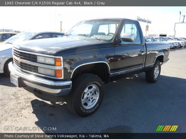 1993 Chevrolet C/K K1500 Regular Cab 4x4 in Black