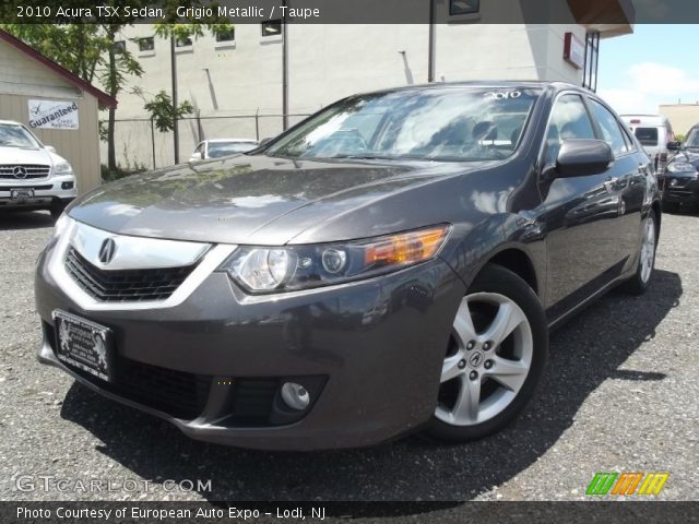 2010 Acura TSX Sedan in Grigio Metallic