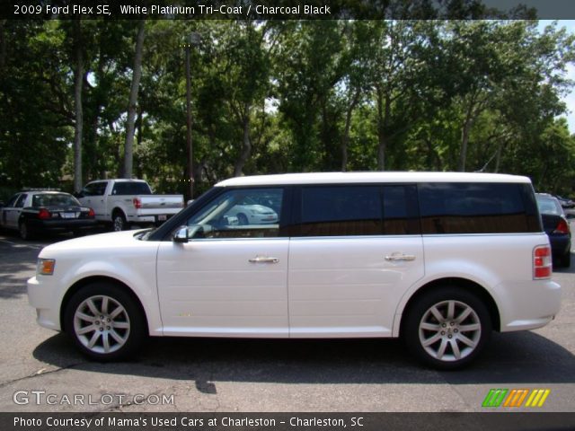 2009 Ford Flex SE in White Platinum Tri-Coat