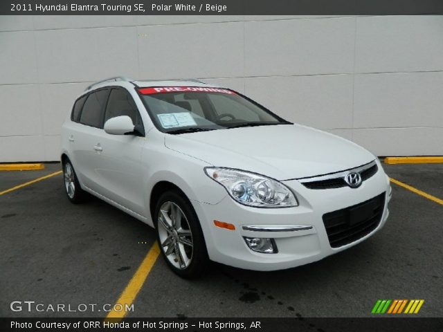 2011 Hyundai Elantra Touring SE in Polar White
