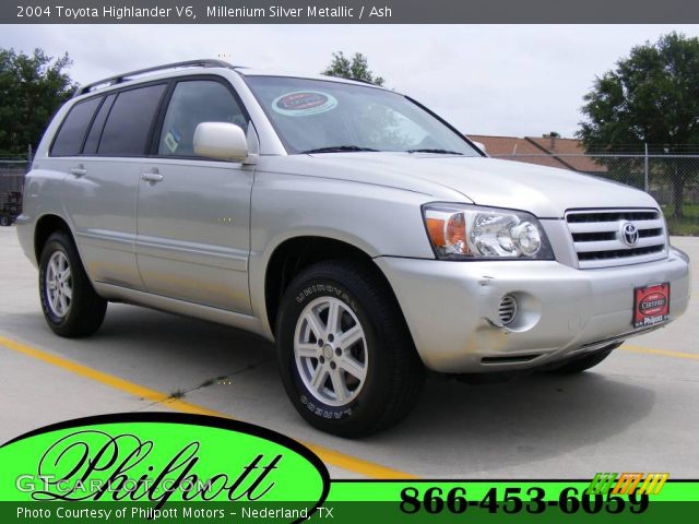 2004 Toyota Highlander V6 in Millenium Silver Metallic