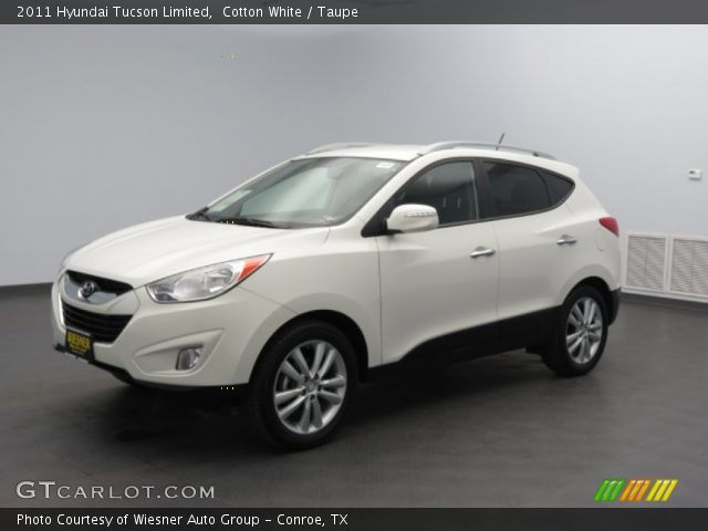 2011 Hyundai Tucson Limited in Cotton White