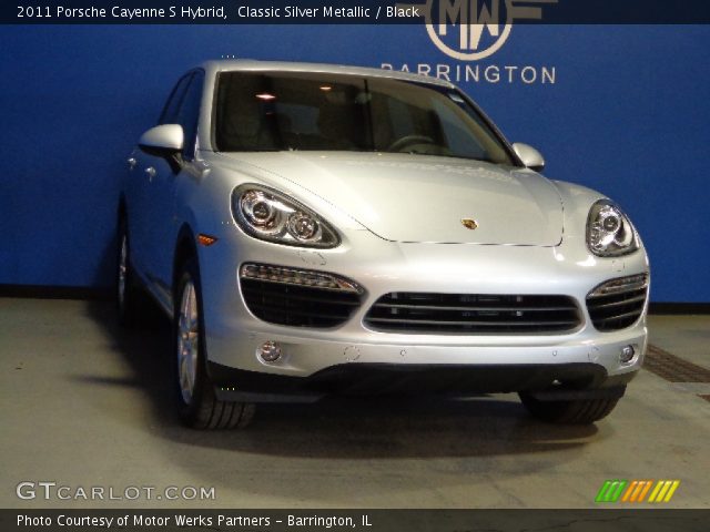 2011 Porsche Cayenne S Hybrid in Classic Silver Metallic