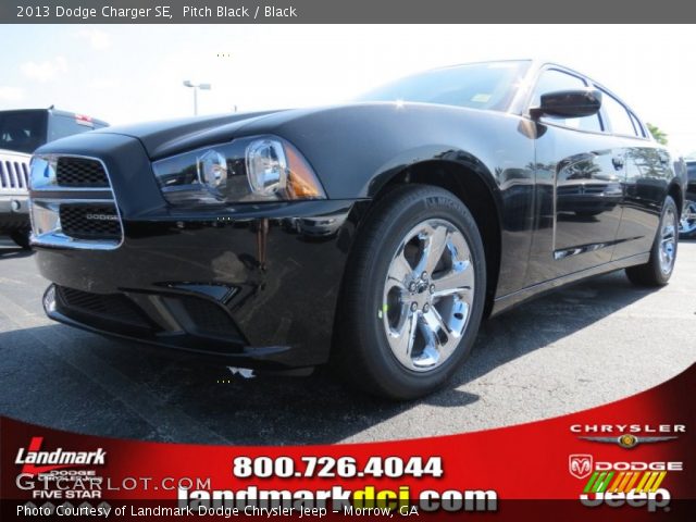 2013 Dodge Charger SE in Pitch Black