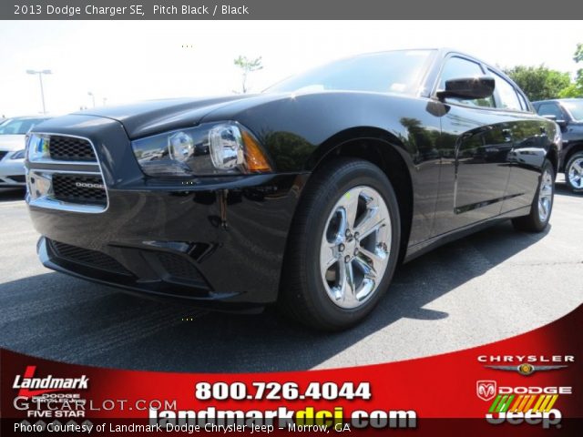 2013 Dodge Charger SE in Pitch Black