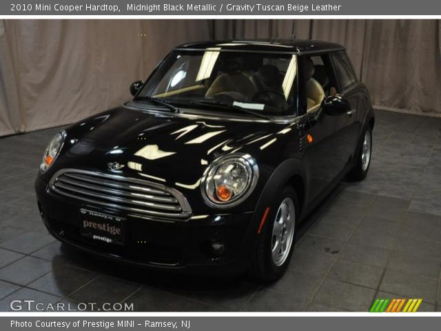 2010 Mini Cooper Hardtop in Midnight Black Metallic