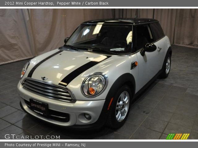 2012 Mini Cooper Hardtop in Pepper White