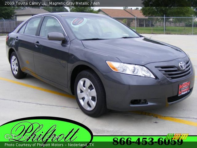 2009 Toyota Camry LE in Magnetic Gray Metallic