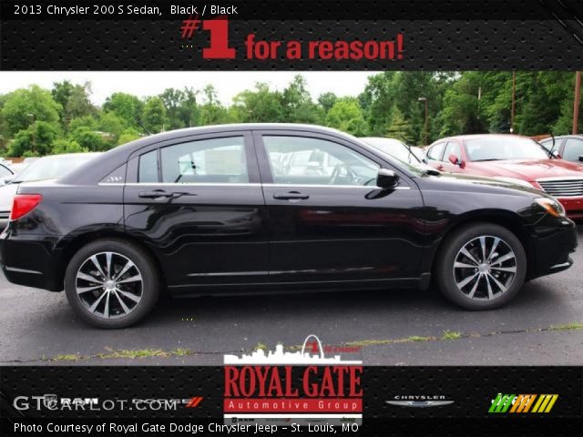 2013 Chrysler 200 S Sedan in Black