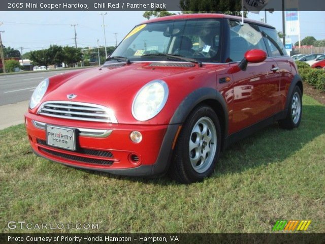 2005 Mini Cooper Hardtop in Chili Red