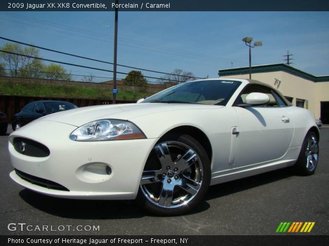 2009 Jaguar XK XK8 Convertible in Porcelain