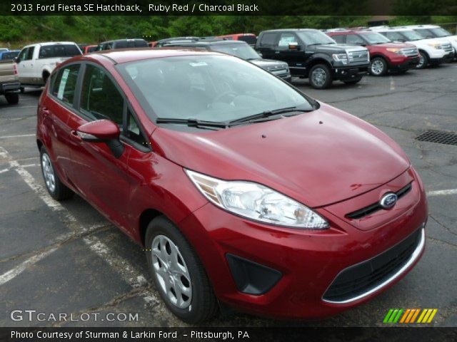 2013 Ford Fiesta SE Hatchback in Ruby Red