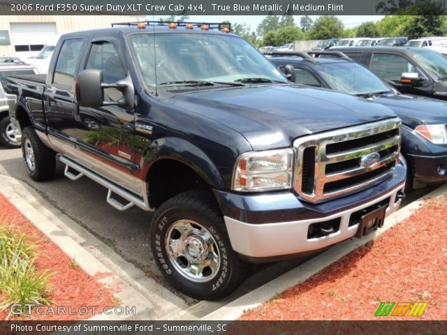 2006 Ford F350 Super Duty XLT Crew Cab 4x4 in True Blue Metallic