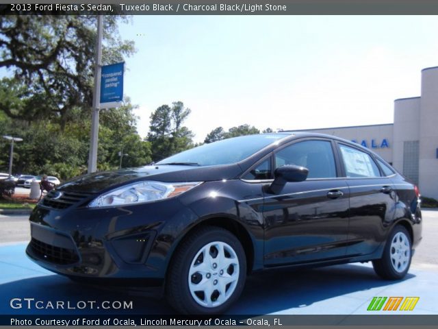 2013 Ford Fiesta S Sedan in Tuxedo Black