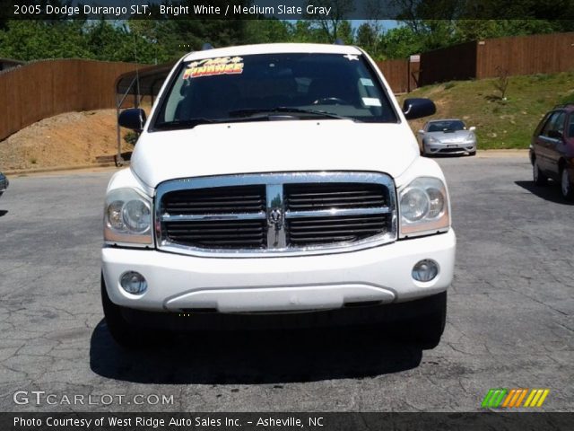 2005 Dodge Durango SLT in Bright White