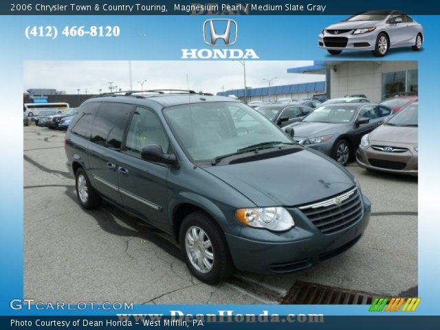 2006 Chrysler Town & Country Touring in Magnesium Pearl