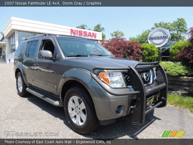 2007 Nissan Pathfinder LE 4x4 in Storm Gray