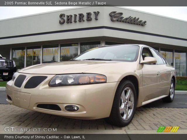 2005 Pontiac Bonneville SLE in Sedona Beige Metallic