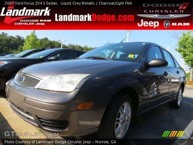 2007 Ford Focus ZX4 S Sedan in Liquid Grey Metallic